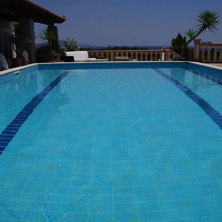 דירה Desiree Bouzaíika