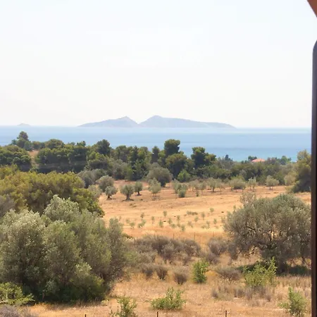 Desiree דירה Bouzaíika