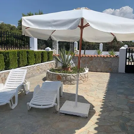 公寓 Desiree Bouzaíika