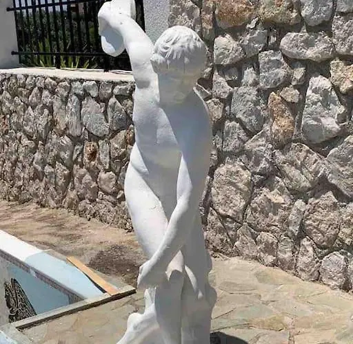 Desiree * Bouzaíika